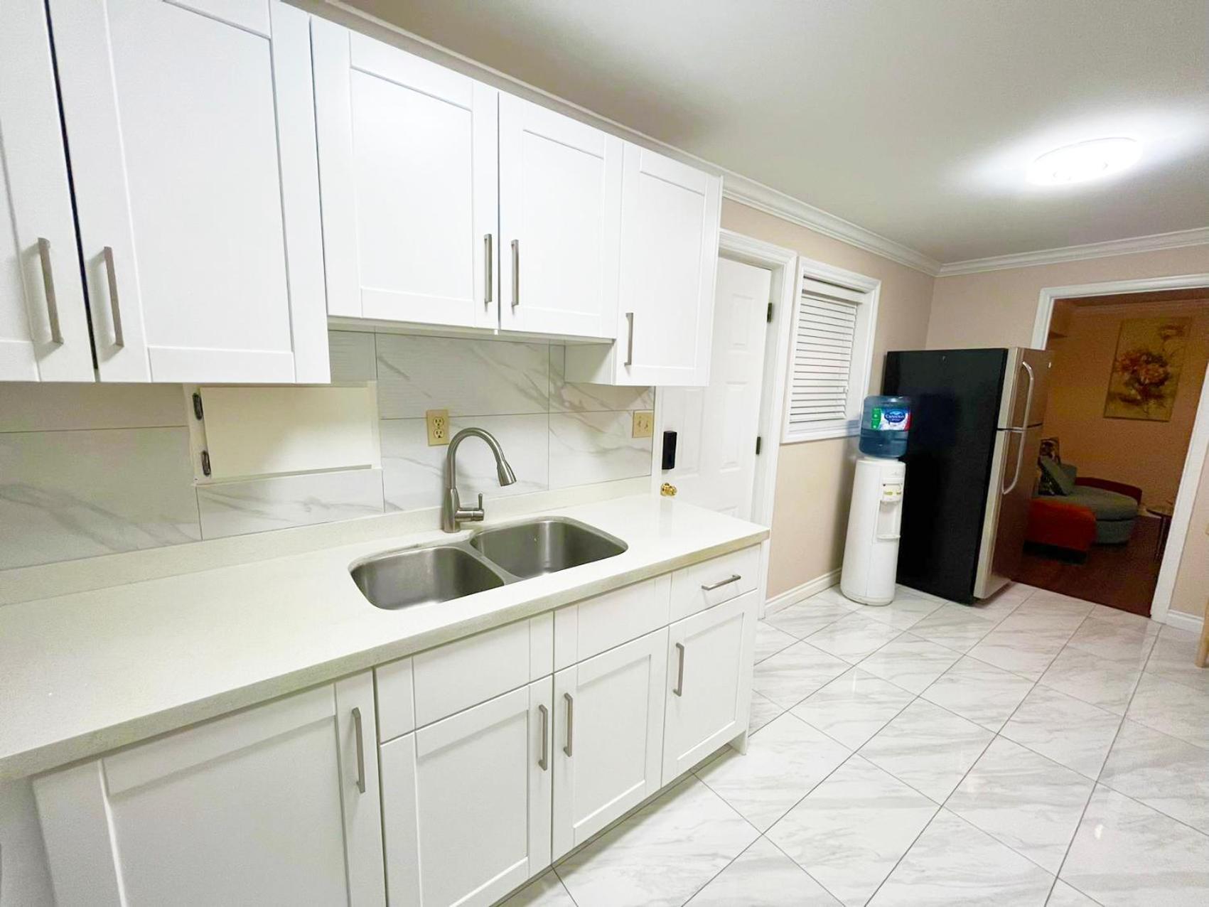 Private Suite With Private Entrance King Bed Ρίτσμοντ Εξωτερικό φωτογραφία