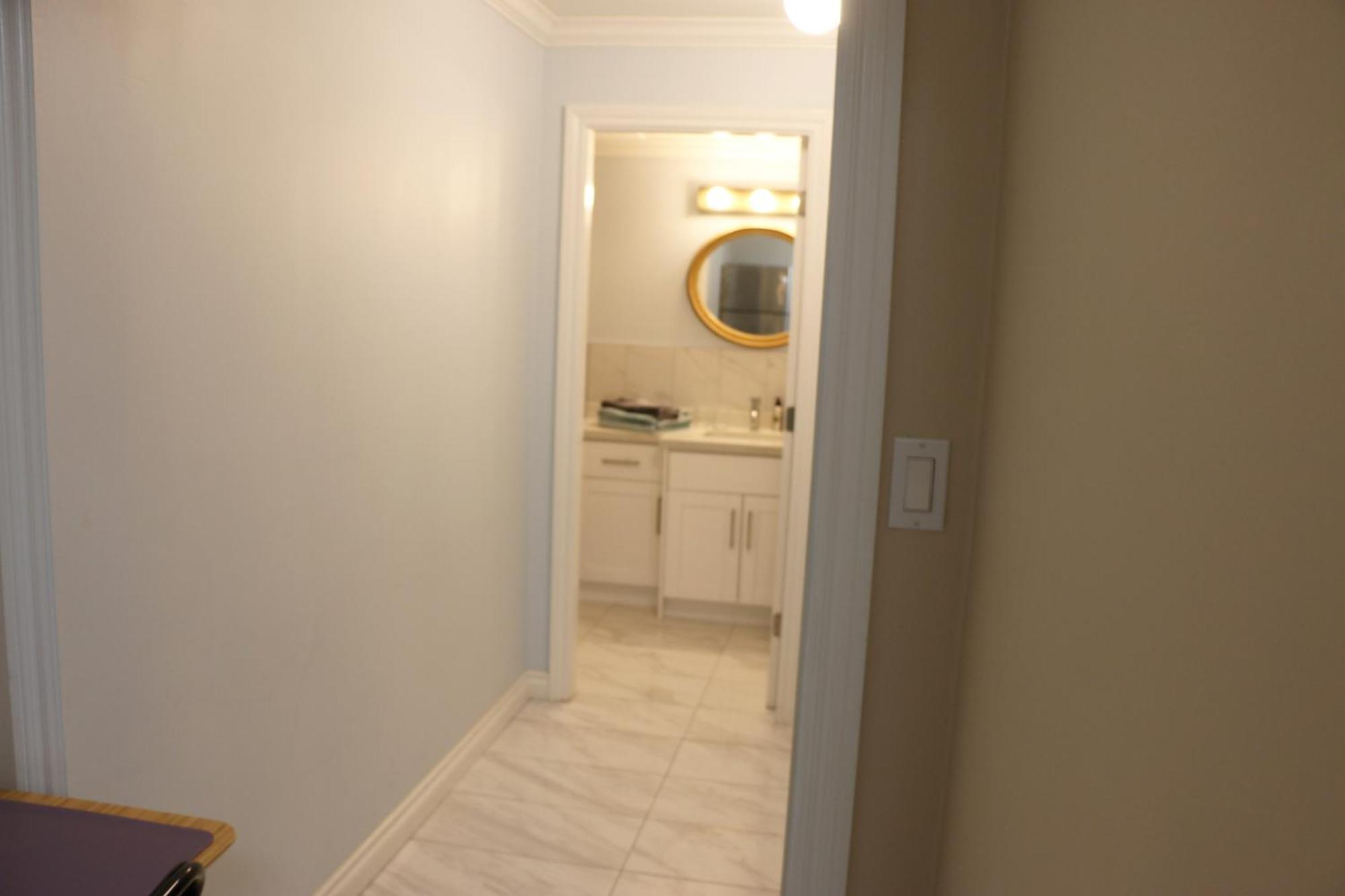 Private Suite With Private Entrance King Bed Ρίτσμοντ Εξωτερικό φωτογραφία