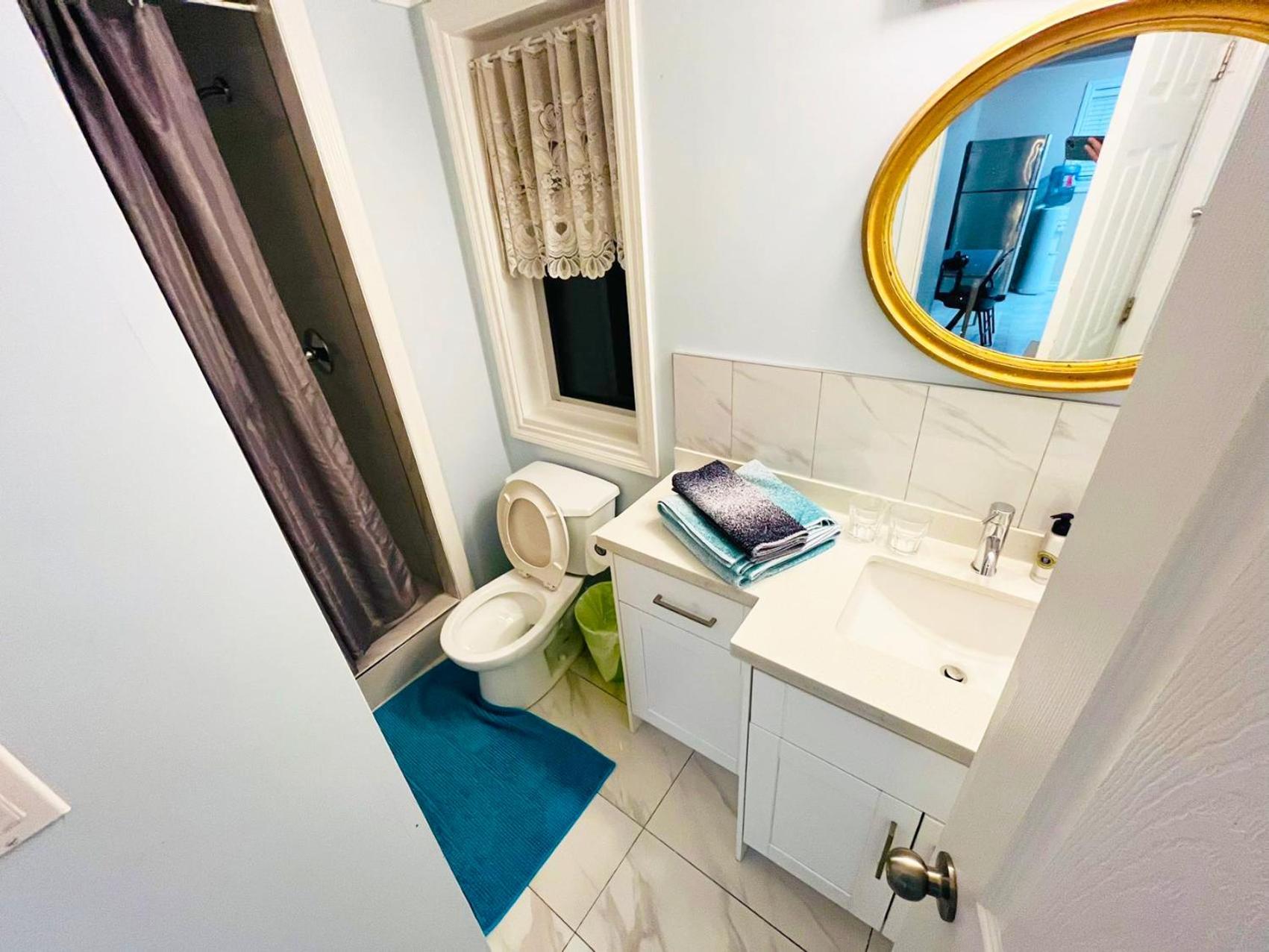 Private Suite With Private Entrance King Bed Ρίτσμοντ Εξωτερικό φωτογραφία